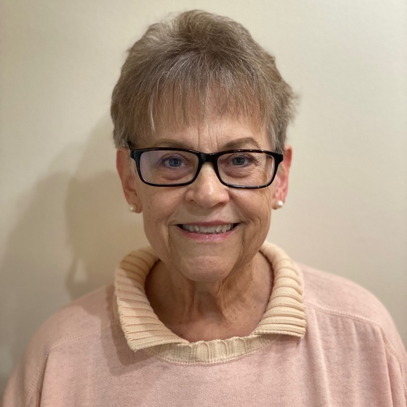 Meet your Posher, Lucinda - Picture 1 of 1